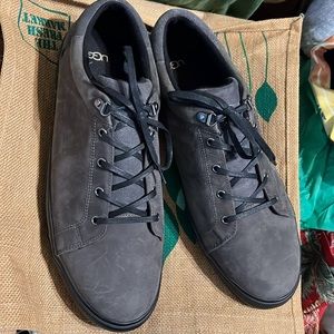 NWOB UGG Brock Nubuck Suede Grey Waterproof low casual lace business Sneaker 15